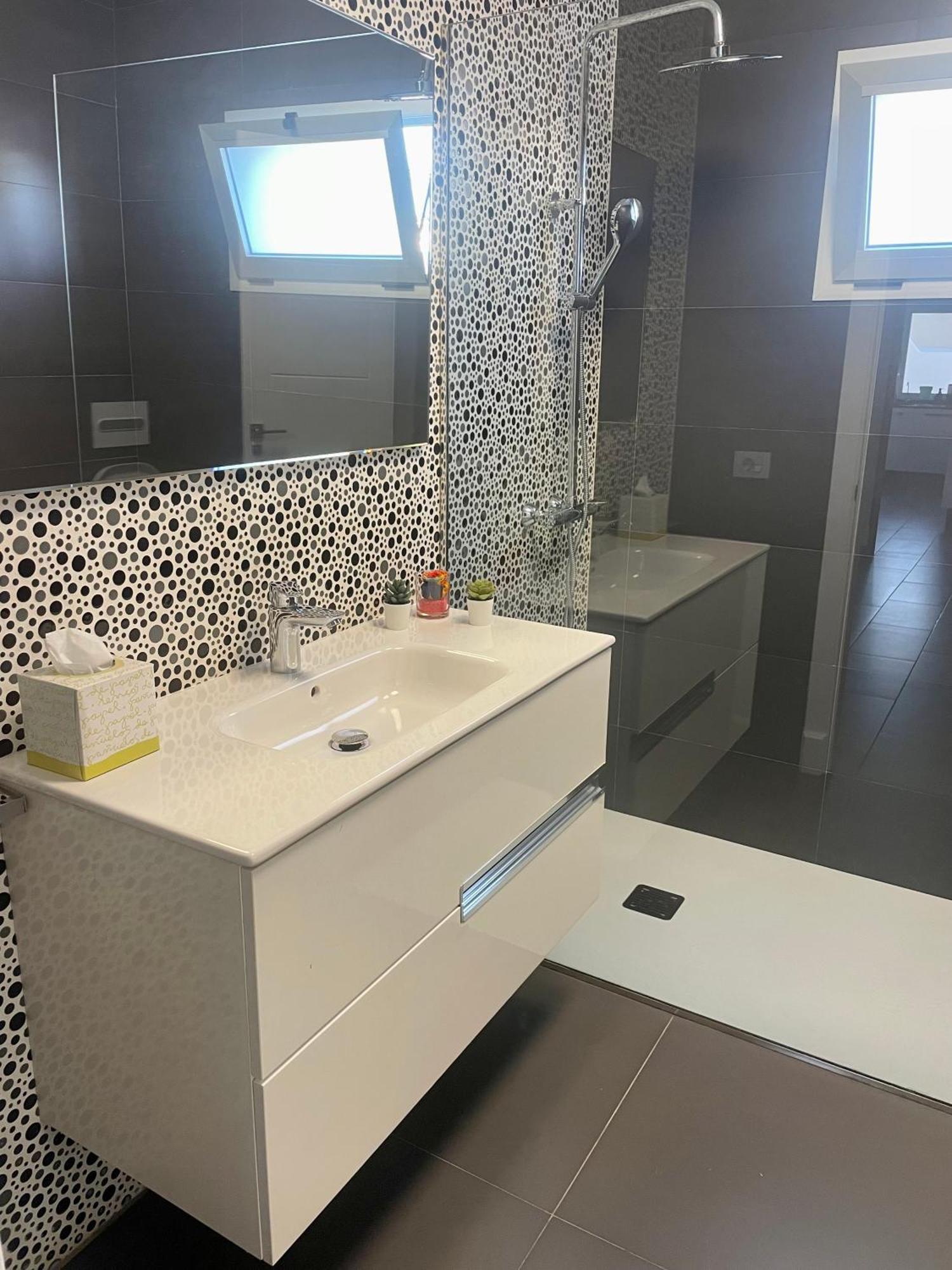 Villa Grey By Vulcano Homes Таиче Экстерьер фото